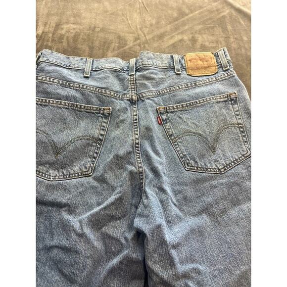 Men's Light Wash 550 Levi’s Denim Shorts Size 38 Relaxed Fit - Picture 4 of 6